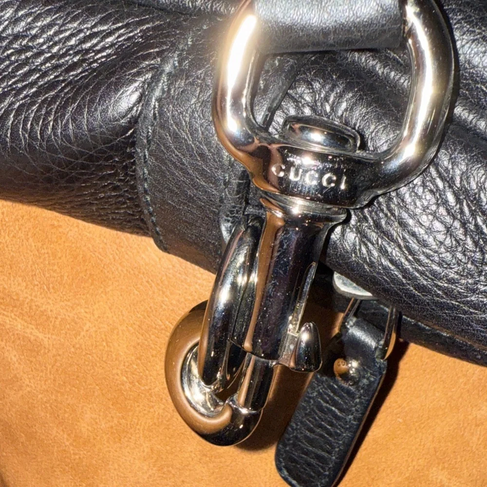 Gucci Black Leather Laptop Case Messenger Men's Bag lock and keys